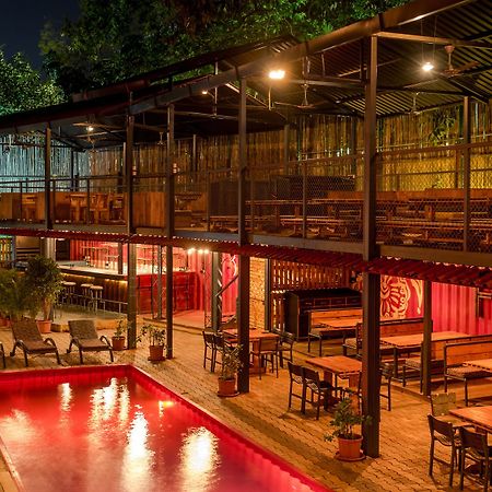 Beach Box Hotel Baga Gosavvy Collection Экстерьер фото