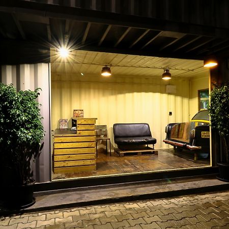 Beach Box Hotel Baga Gosavvy Collection Экстерьер фото