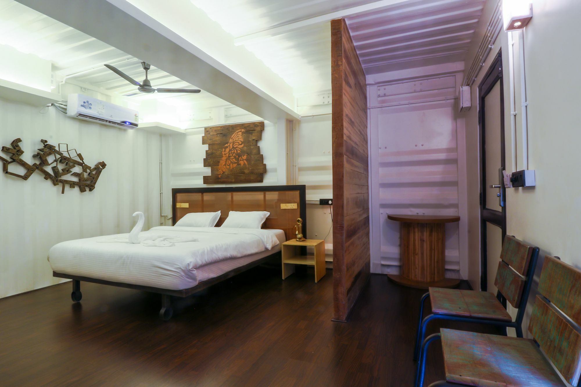 Beach Box Hotel Baga Gosavvy Collection Экстерьер фото